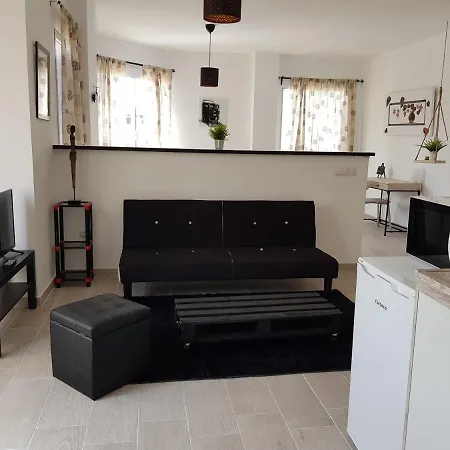 La Naval 209, 2ºb - Nairobi - Apartment